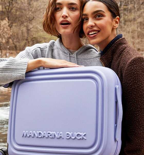 מזוודות קשיחות אופנתיות Mandarina Duck Logoduck+ 39
