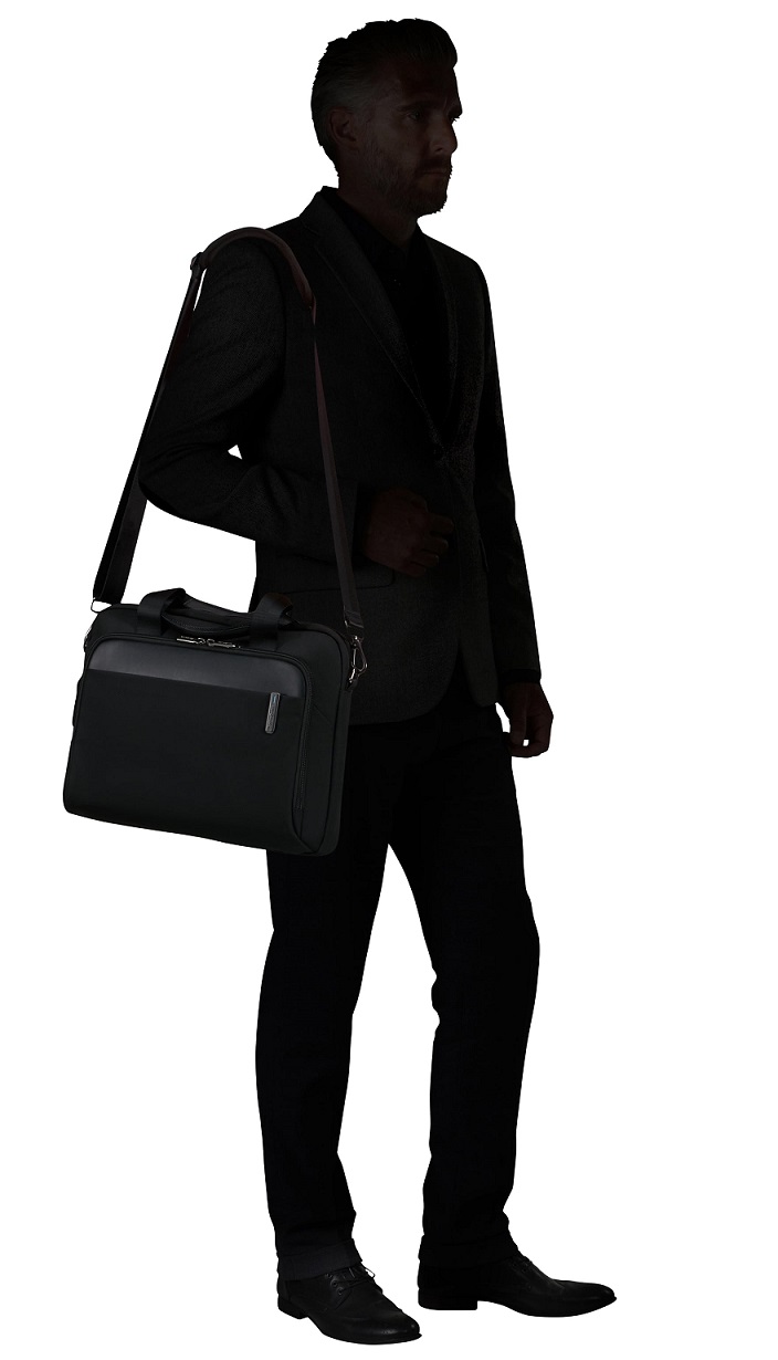 תיק צד למחשב נייד סמסוניט 15.6″ Samsonite Evosight Slim Black 2