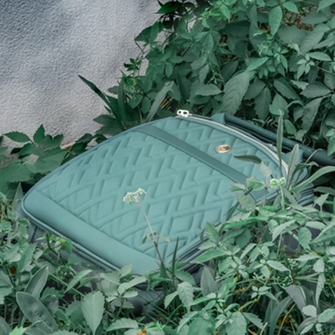 מזוודת טרולי מעוצבת לאישה Verage Aphro Underseat Green 14