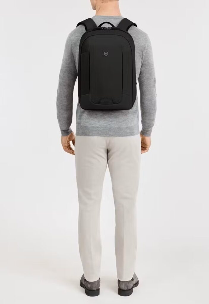 תיק גב למחשב 15.6 Victorinox Altmont Modern City Daypack 9